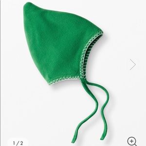 Hanna Andersson green elf gnome baby hat